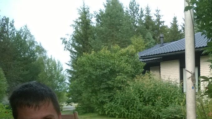 Tauno oli varsinainen mestari korttipelissä. Kuvaajan tappio pelissä aiheutti aikanaan tällaiset tunnelmat. Monen mielestä kotihoito on raskasta sen kai tämäkin kuva vahvistaa. Kannattaa kokeilla!